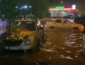 Утонула машина, затопило улицы, снесло деревья: главное о стихии 23 мая в Ставрополе 
