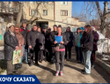 «Приглашаем убедиться самостоятельно»: жильцы затопленного дома в Ставрополе зовут губернатора на крышу