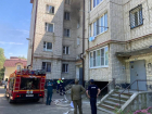 Три человека спасли из пожара в квартире на улице Шпаковской в Ставрополе — видео