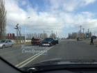 "Мерседес" и "Лада-Калина" встретились на дороге в Ставрополе