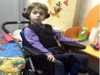 Девятилетняя Снежана с диагнозом ДЦП и ее мама продолжают верить в чудо