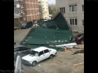 Сорванную ураганом крышу дома за свой счет восстановил застройщик в Ставрополе