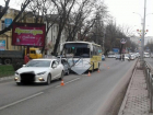Пассажир автобуса пострадал в тройном ДТП в Пятигорске