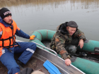 С любителями зимней ловли на Ставрополье проводят беседы спасатели 
