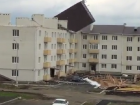 Обрушение крыши в коттеджном поселке Михайловска попало на видео