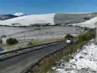 Неожиданно выпавший в сентябре снег под Кисловодском попал на видео 