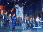 Губернатор Владимиров и "Хор Турецкого" вместе спели "Надежду" на концерте в Ставрополе