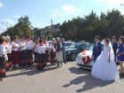 Свадьба в казачьих традициях привлекла внимание жителей района Ставрополья