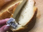 Болт и таракан: необычные находки ставропольцев в хлебе