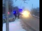 Две отечественные легковушки столкнулись вечером в Ставрополе