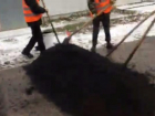 Асфальт на морозе укладывали дорожники в Пятигорске