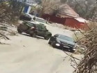 Дорогой "Мерседес" скатился с горки на одной из улиц Ставрополя