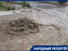 Улицы Зеленой Рощи в Ставрополе после дождя превратились в реки