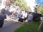 «Скорая» перевернулась перед светофором на перекрестке в центре Ставрополя – есть пострадавшие