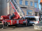 Пожарные с трудом потушили горящую семиэтажку в Ставрополе 