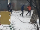 Нюхающие за гаражами газ "малолетки" попали на видео в Ставропольском крае 