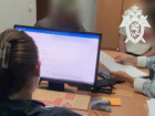 Трое парней с ножом напали на подростка и мужчину прямо в подъезде в Ставрополе