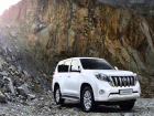В центре Кисловодска около кафе украли Toyota Land Cruiser Prado