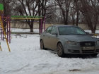 Припарковавшегося на детской площадке водителя Audi A4 оштрафовали в Невинномысске