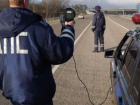 Автогонщиков на трассе "Кавказ" зафиксируют ручными радарами на Ставрополье