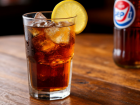 Предприниматель из Пятигорска хранил 3 тысячи банок Pepsi и Fanta без русской маркировки