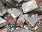 Как после бомбежки: жители Кисловодска пожаловались на разрушенную лестницу в центре города 
