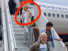 Егора Дружинина и Клаву Коку не заметили в аэропорту Ставрополя на фоне Газманова 