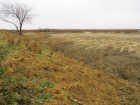 Четыре гектара плодородных земель засыпали опасными нефтепродуктами на Ставрополье
