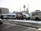 "Автобусная многоножка" из трех маршруток и ПАЗика образовала пробку в Ставрополе 