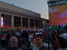 Тысячи ставропольцев собрались на площади в надежде на победу сборной России