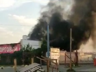Торговые павильоны загорелись на Южном рынке в Ставрополе 