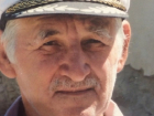78-летний дедушка в светлом пиджаке вышел из больницы и пропал в Ставрополе 