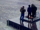 Группа парней объявлена в розыск из-за осквернения памятника «Вечный огонь» в Невинномысске