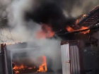 Страшный пожар в жилом доме попал на видео в Пятигорске