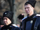 Стрелять из "травматов" и газовых пистолетов на улицах разрешат казакам на Ставрополье