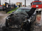 В Ставрополе на улице Кулакова сгорел элитный автомобиль