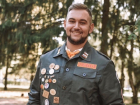 Вожатый Александр Биатов в конкурсе «Самая очаровательная улыбка»