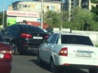 Зачем власти города ставят знаки движения по полосам, если они ухудшают ситуацию и их никто не соблюдает! – водитель из Ставрополя 