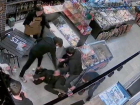 «Покупателю ножом попали в подбородок»: в магазине Ставрополя произошло кровавое нападение 