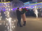Житель Ставрополя сделал эпичное предложение руки и сердца на площади Ленина