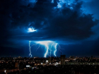 Экстренное предупреждение о сильных дождях с градом и грозами объявлено на Ставрополье