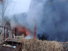 В Ставрополе загорелся склад на улице Биологическая
