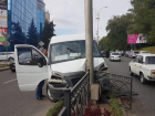 Четыре пассажира маршрутки попали в больницу после тарана столба в Пятигорске