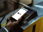 Клиенты пяти крупных банков не смогут расплачиваться через  Apple и Google Pay