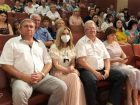 Губернатор не указ: власти Новопавловска устроили праздничный концерт несмотря на «ковидные» ограничения
