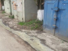 Канализационные нечистоты растекаются по улице Пятигорска