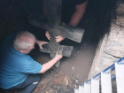 Более 160 лет под алтарем: в Ессентуках нашли закладной крест сгоревшего храма 