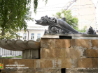 В центр Ставрополя начали возвращать скульптуры скандальных «Дельфинов» — вернулись рыба и три чаши