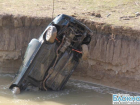 Ставропольские водолазы вытащили из реки угнанный автомобиль