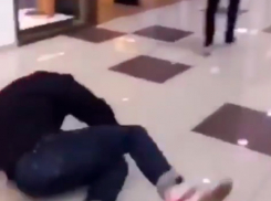 «Руки базуки» снимает пранки в торговом центре Пятигорска